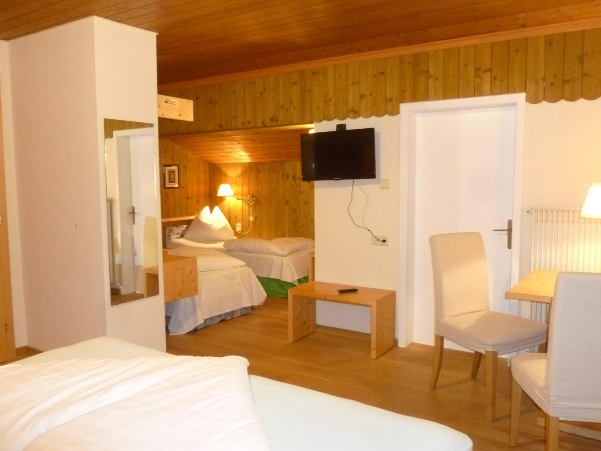 Lake & River Hotel Carezza al Lago Luaran gambar