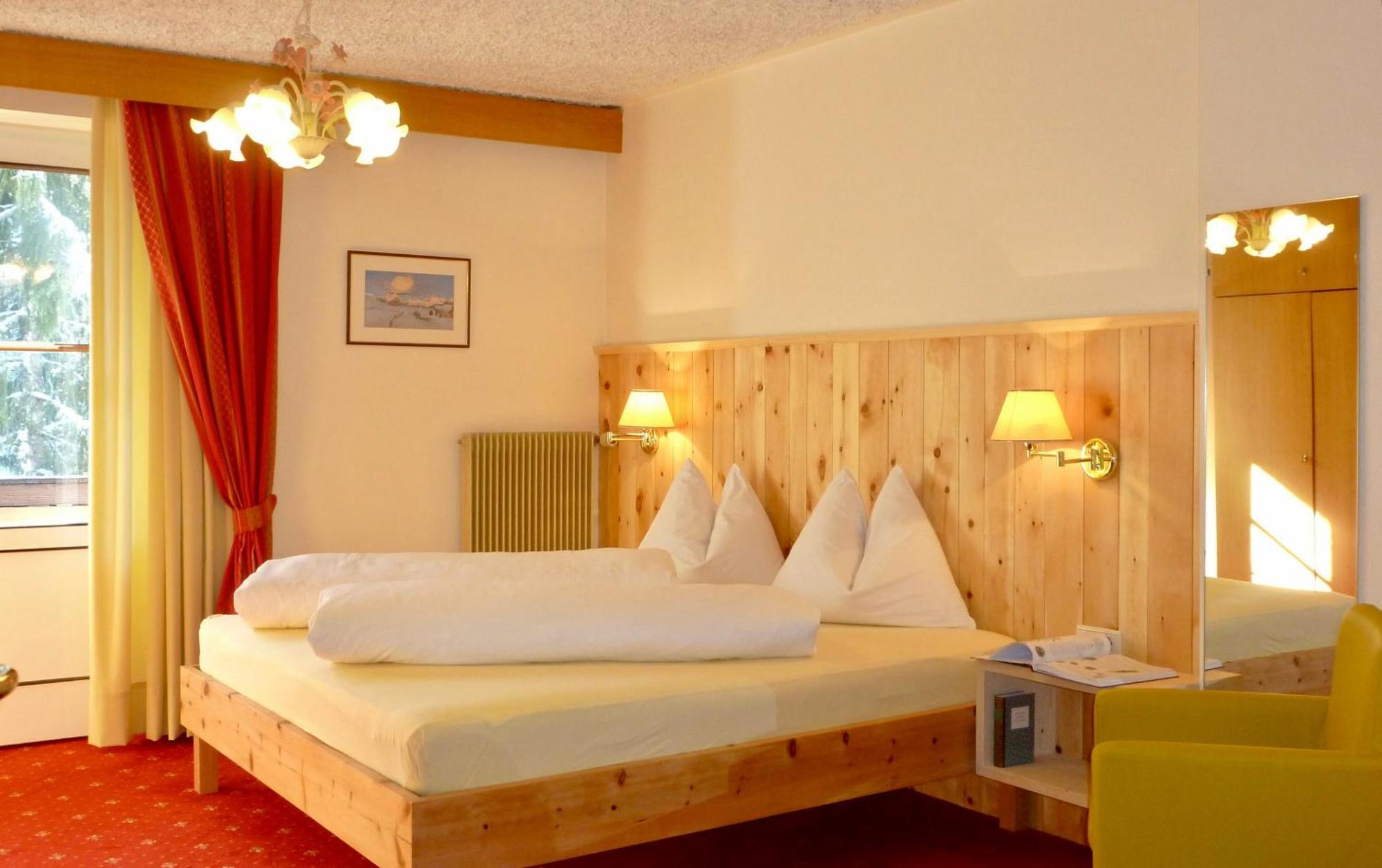 Lake & River Hotel Carezza al Lago Luaran gambar